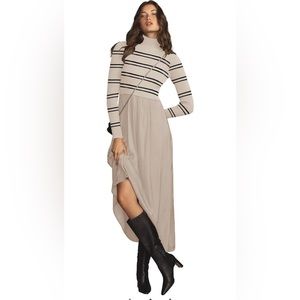 Mock neck maxi dress